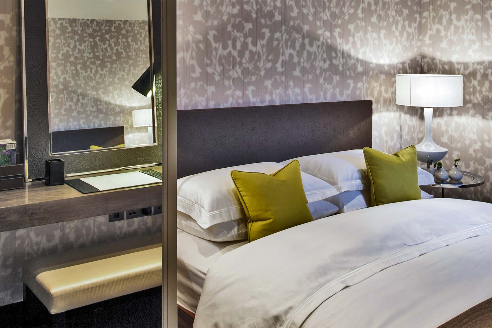 Residential Apartment Design Overlooking Hampstead Heath