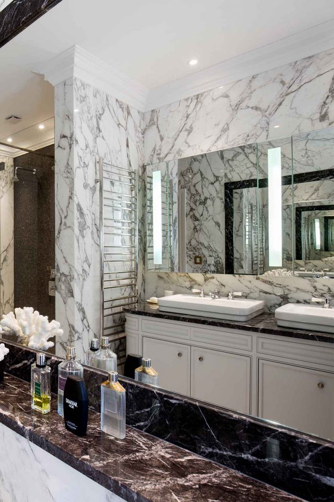 Master en suite, full height white marble walls