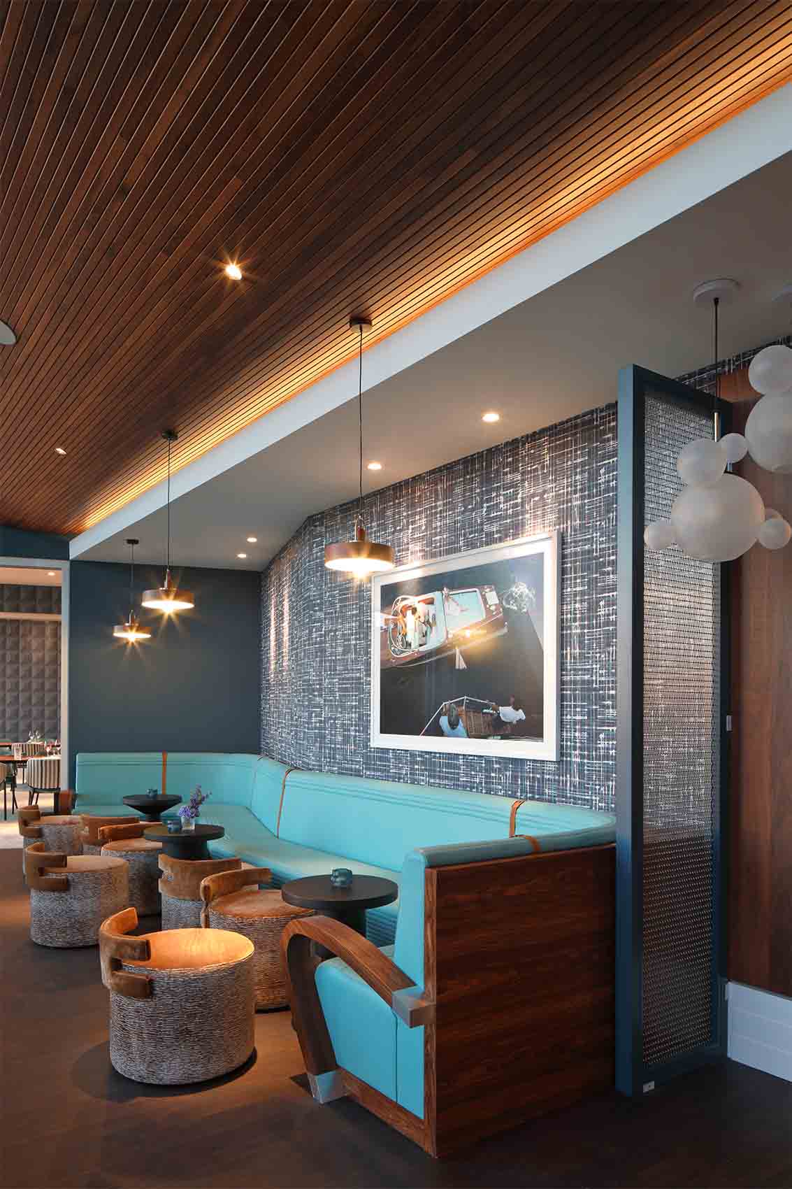 Canary Wharf Restaurant | Luxurious Restaurant Interior Design